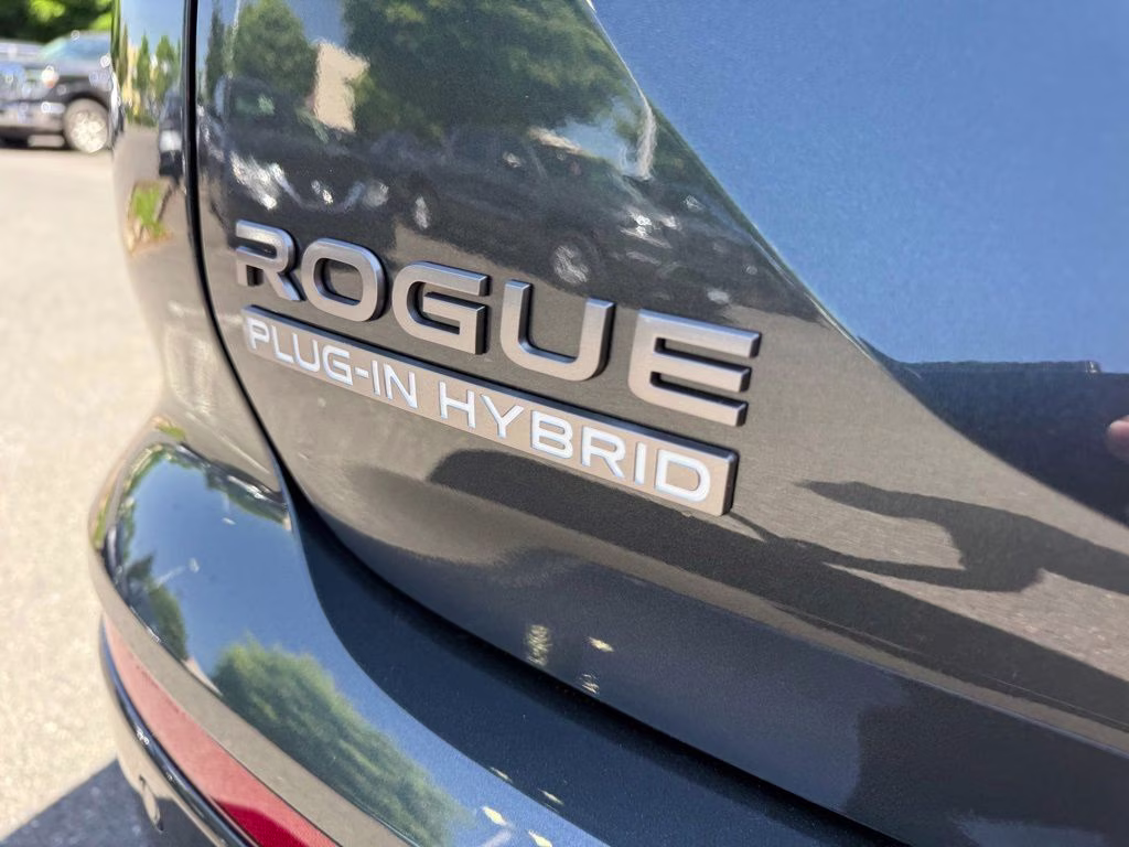 2026 Moonrock Gray Nissan Rogue Plug-In Hybrid Platinum AWD SUV