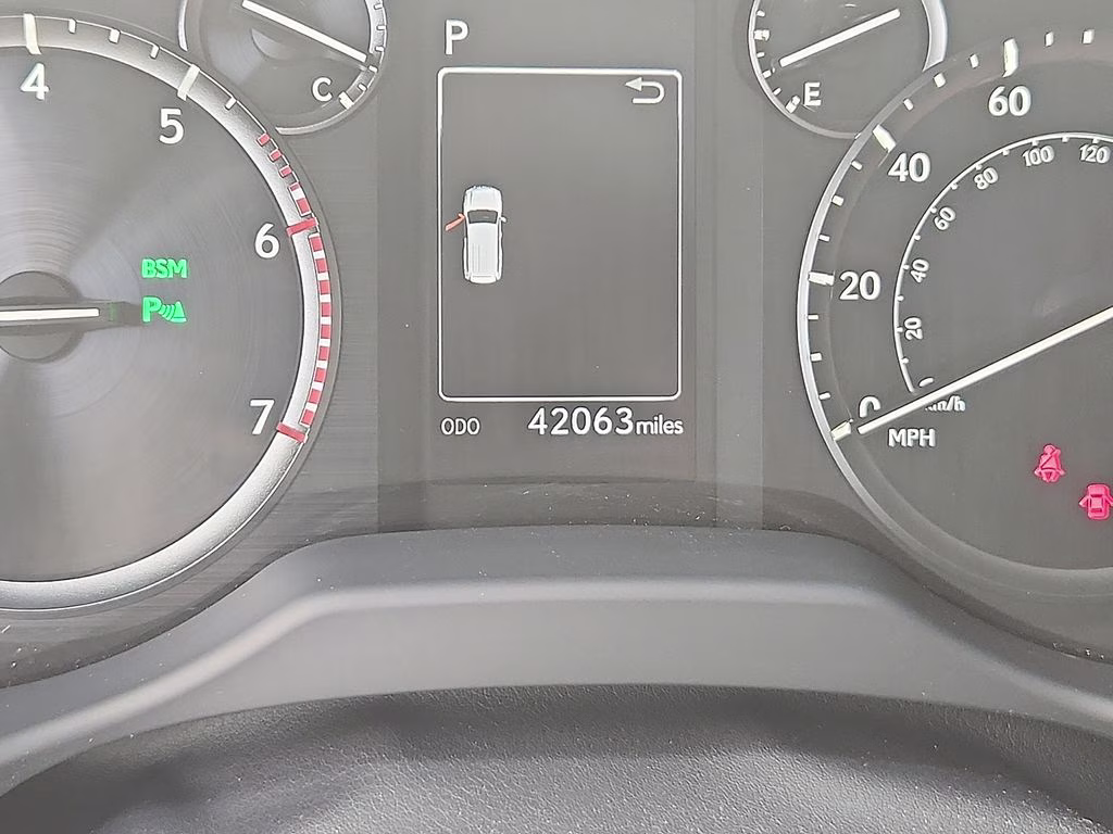 2023 White Pearl Lexus GX 460 4X4 SUV