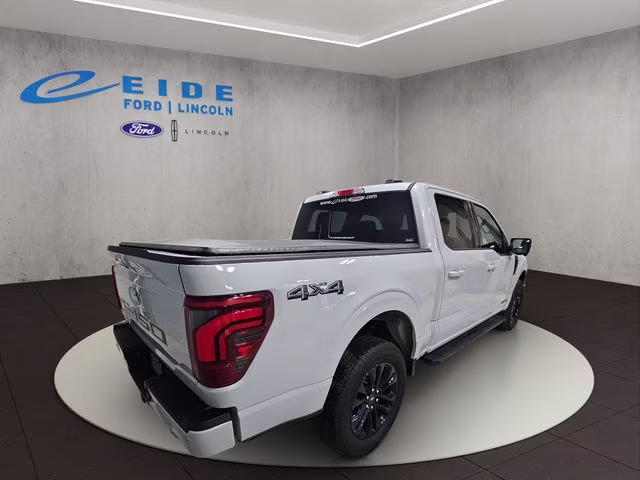 2025 Space White Metallic Ford F-150 Lariat 4X4 Truck
