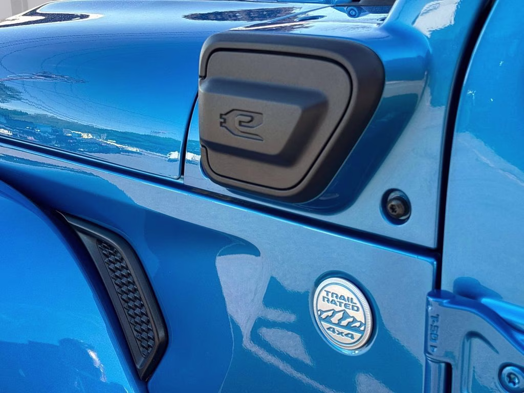 2024 Hydro Blue Pearl Coat Jeep Wrangler Sahara 4xe 4X4 SUV