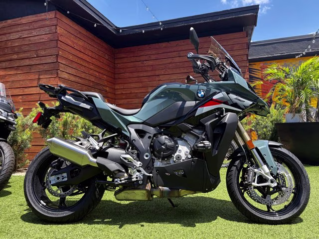 2026 BMW S1000 XR