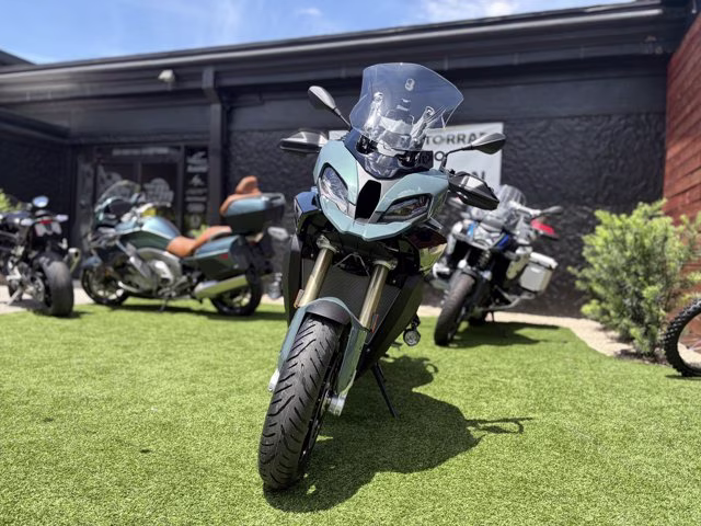 2026 BMW S1000 XR