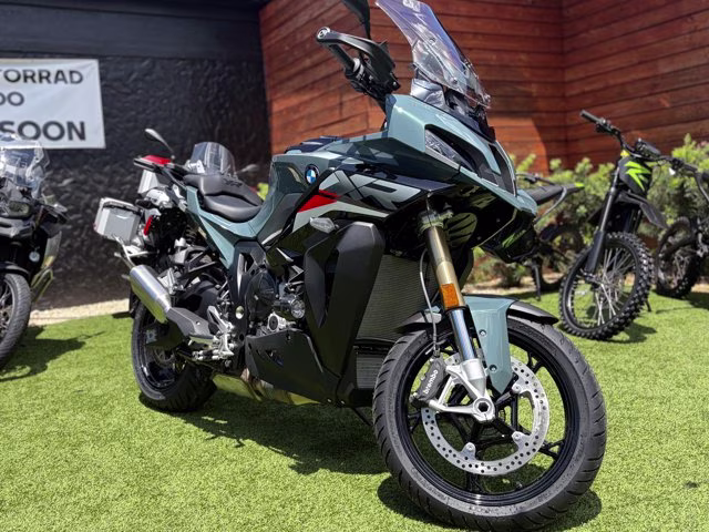 2026 BMW S1000 XR