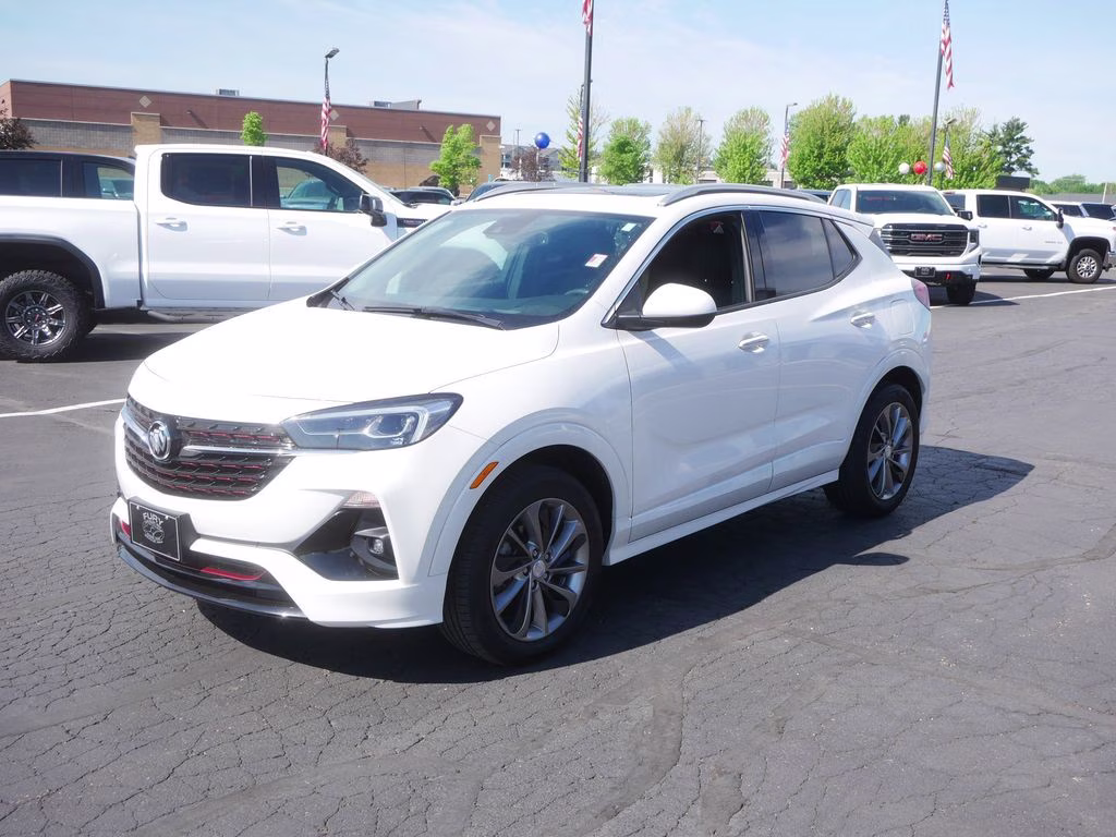 2022 White Buick Encore GX Essence AWD SUV
