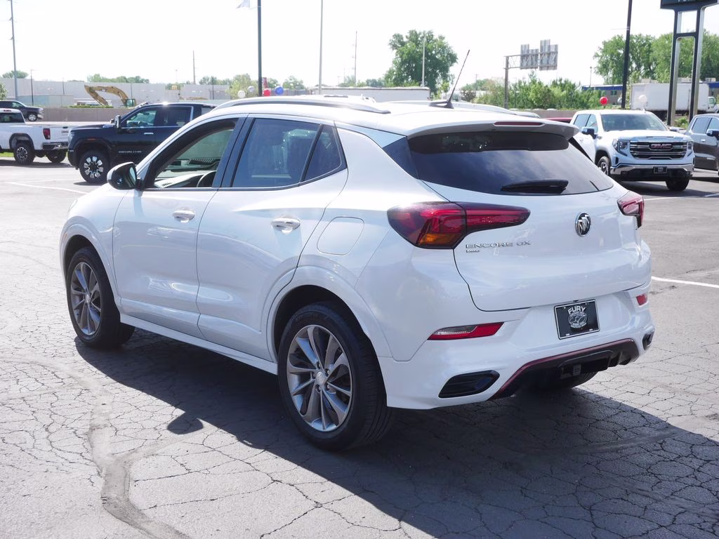 2022 White Buick Encore GX Essence AWD SUV