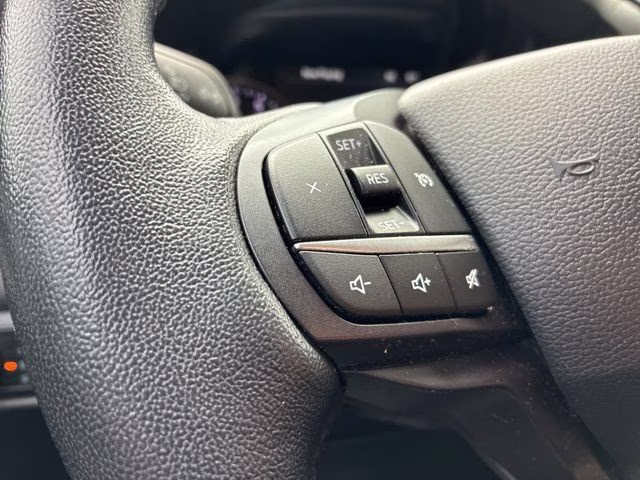 2020 Silver Spruce Metallic Ford Explorer XLT RWD SUV