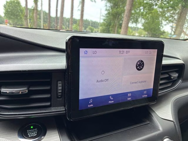 2020 Silver Spruce Metallic Ford Explorer XLT RWD SUV