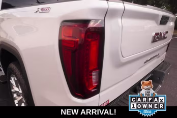 2021 White Frost Tricoat GMC Sierra 1500 SLT 4X4 Truck