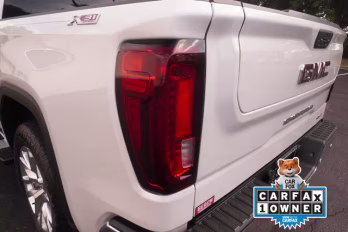 2021 White Frost Tricoat GMC Sierra 1500 SLT 4X4 Truck