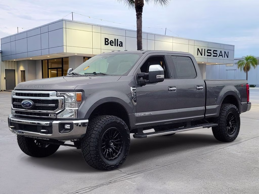 2022 Gray Metallic Ford Super Duty F-350 SRW Lariat 4X4 Truck