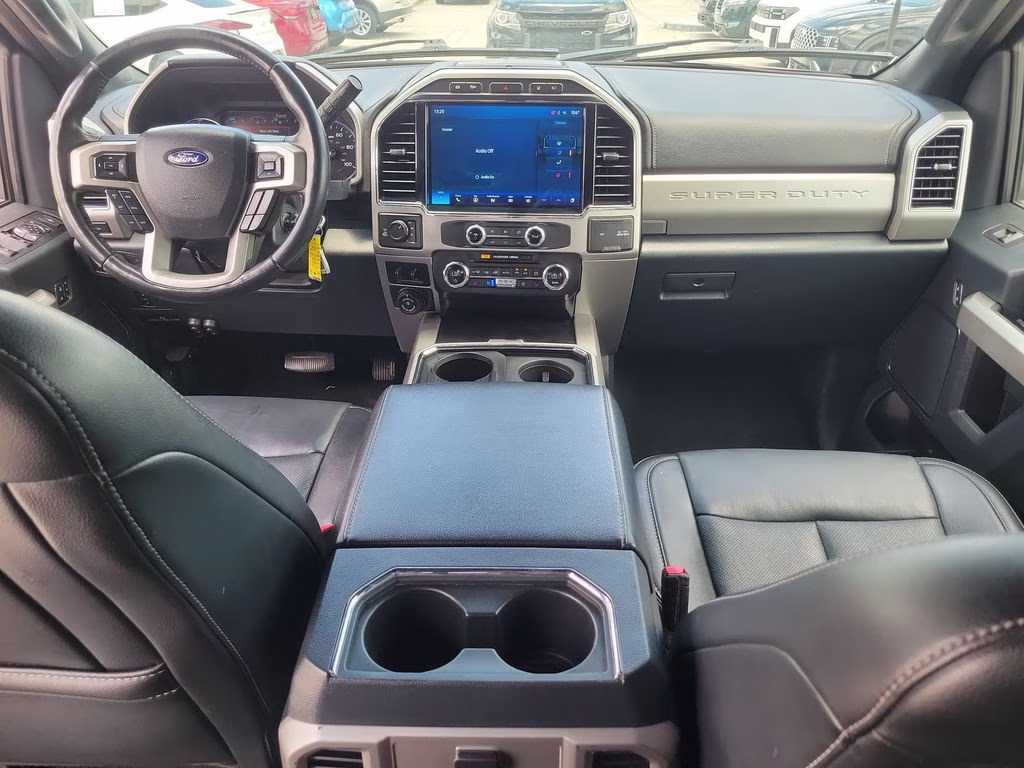 2022 Gray Metallic Ford Super Duty F-350 SRW Lariat 4X4 Truck