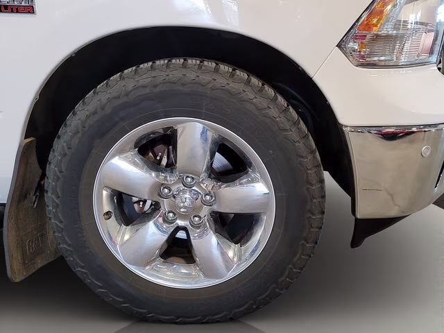 2016 Bright White Clearcoat Ram 1500 Big Horn 4X4 Truck