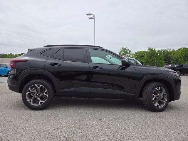 2026 Mosaic Black Metallic Chevrolet Trax LT FWD SUV
