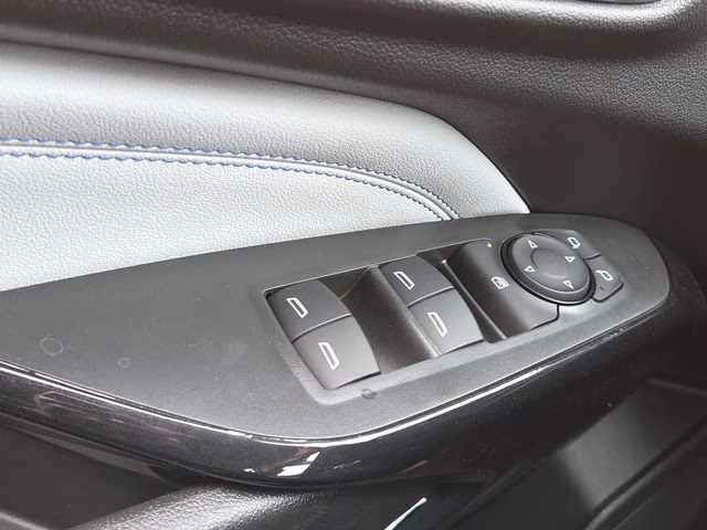 2026 Mosaic Black Metallic Chevrolet Trax LT FWD SUV