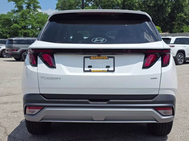2026 White Pearl Hyundai Tucson SEL AWD SUV