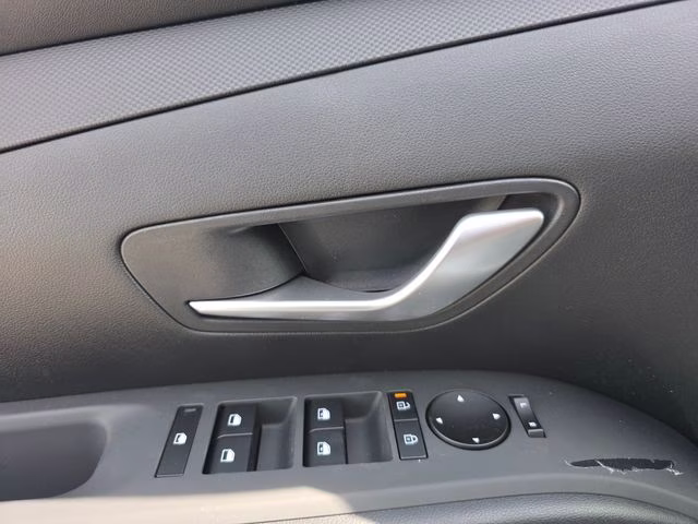 2026 White Pearl Hyundai Tucson SEL AWD SUV