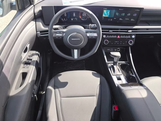 2026 White Pearl Hyundai Tucson SEL AWD SUV