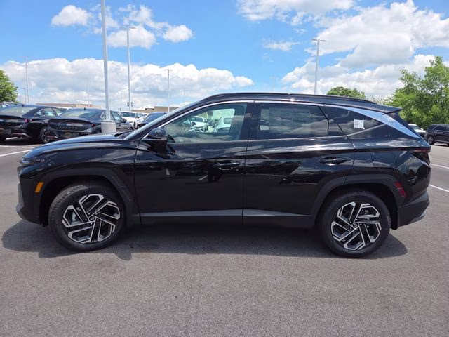 2026 Phantom Black Hyundai Tucson Limited AWD SUV