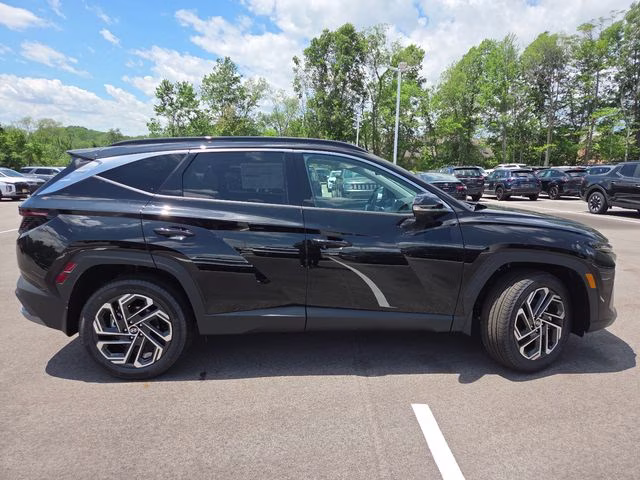 2026 Phantom Black Hyundai Tucson Limited AWD SUV