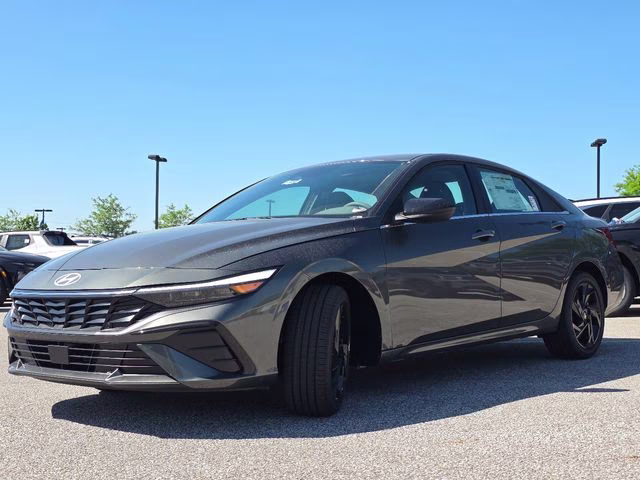 2026 Amazon Gray Hyundai Elantra SEL Sport FWD Sedan