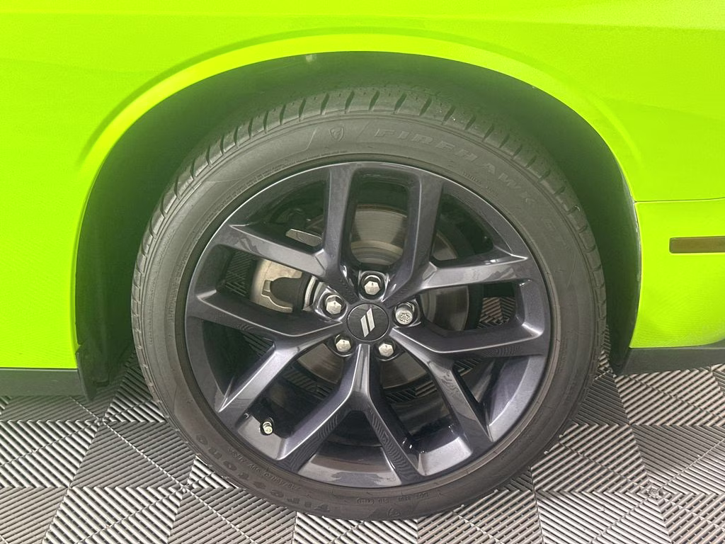 2023 Sublime Metallic Clearcoat Dodge Challenger SXT RWD Coupe