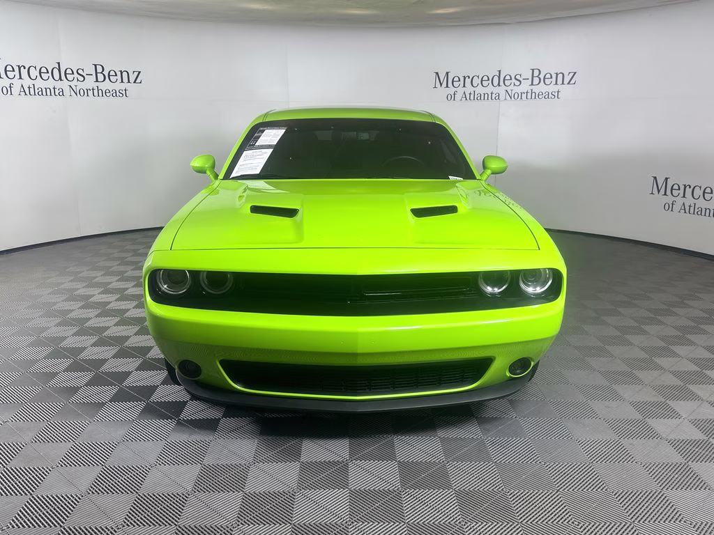 2023 Sublime Metallic Clearcoat Dodge Challenger SXT RWD Coupe