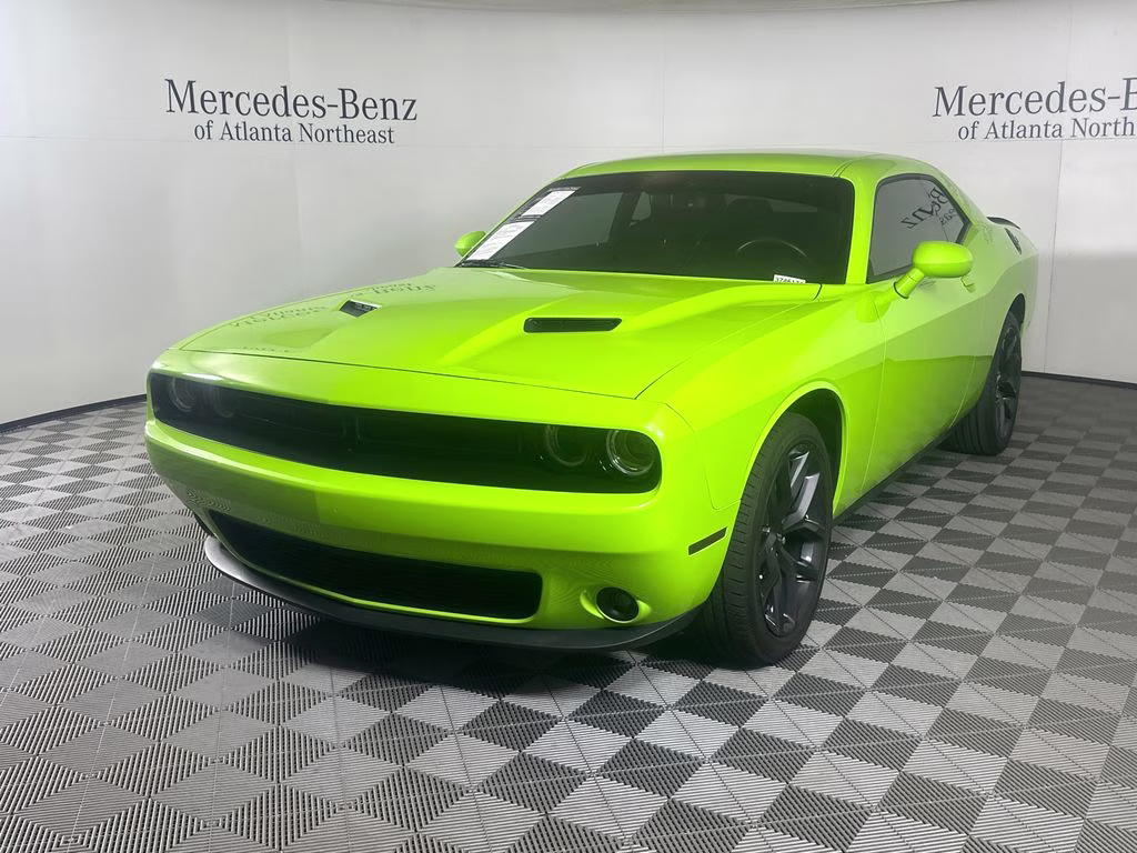 2023 Sublime Metallic Clearcoat Dodge Challenger SXT RWD Coupe