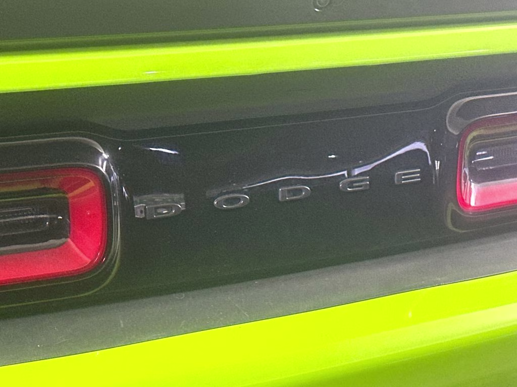 2023 Sublime Metallic Clearcoat Dodge Challenger SXT RWD Coupe