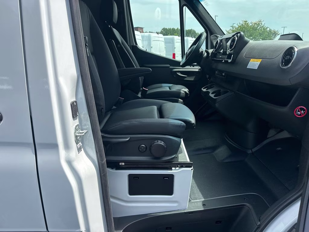 2026 Arctic Mercedes-Benz Sprinter 2500 Cargo 144 WB RWD Van