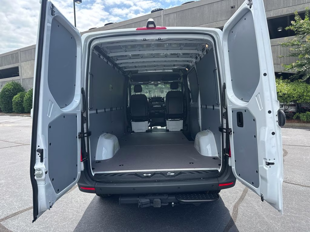 2026 Arctic Mercedes-Benz Sprinter 2500 Cargo 144 WB RWD Van