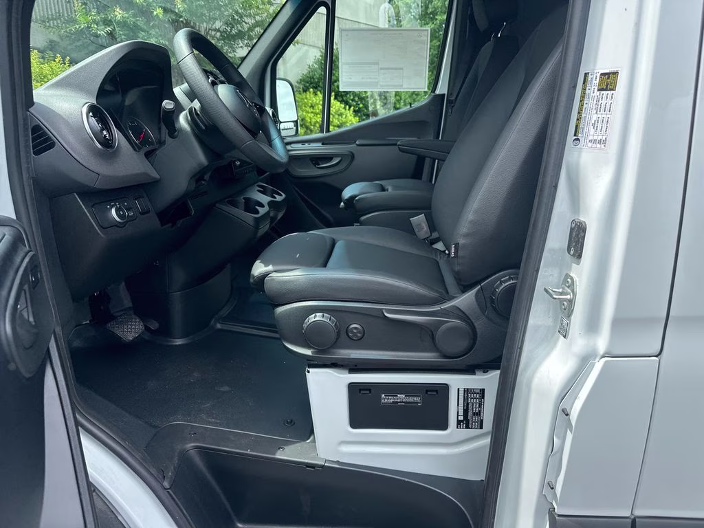 2026 Arctic Mercedes-Benz Sprinter 2500 Cargo 144 WB RWD Van