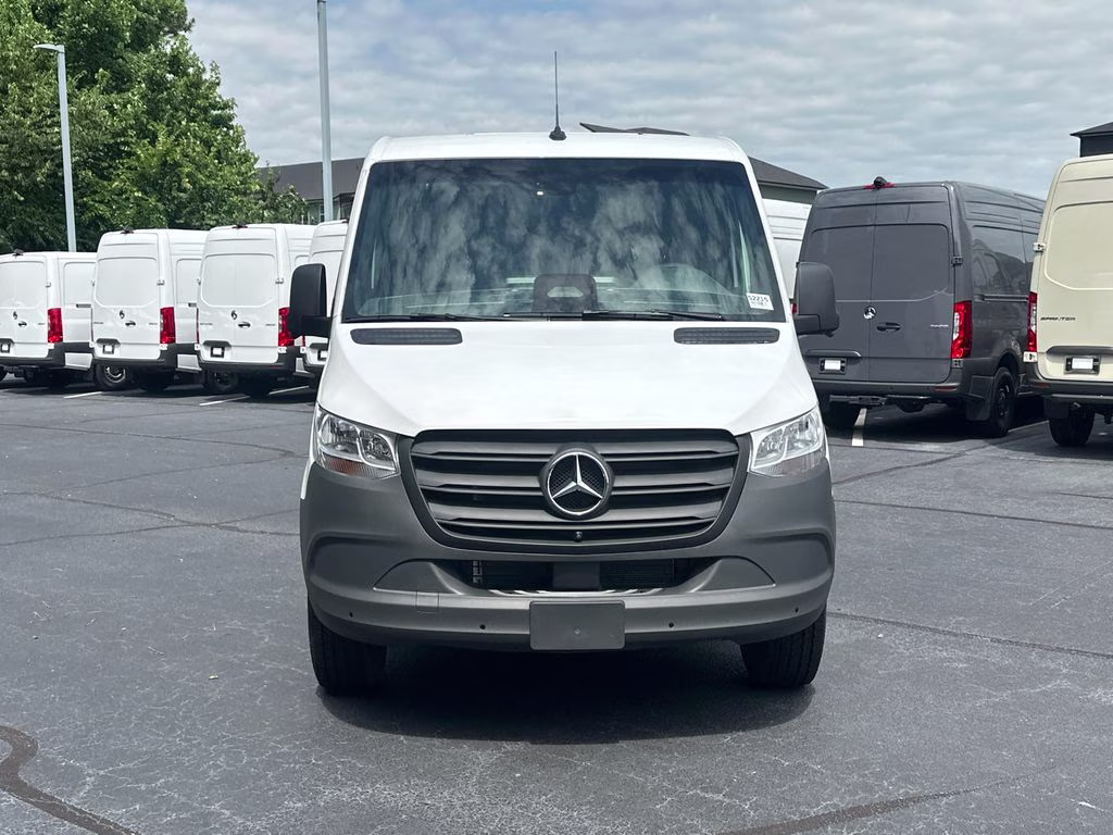 2026 Arctic Mercedes-Benz Sprinter 2500 Cargo 144 WB RWD Van