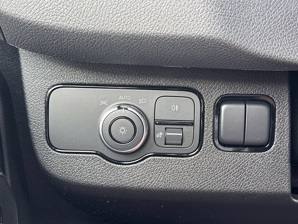 2026 Arctic Mercedes-Benz Sprinter 2500 Cargo 144 WB RWD Van