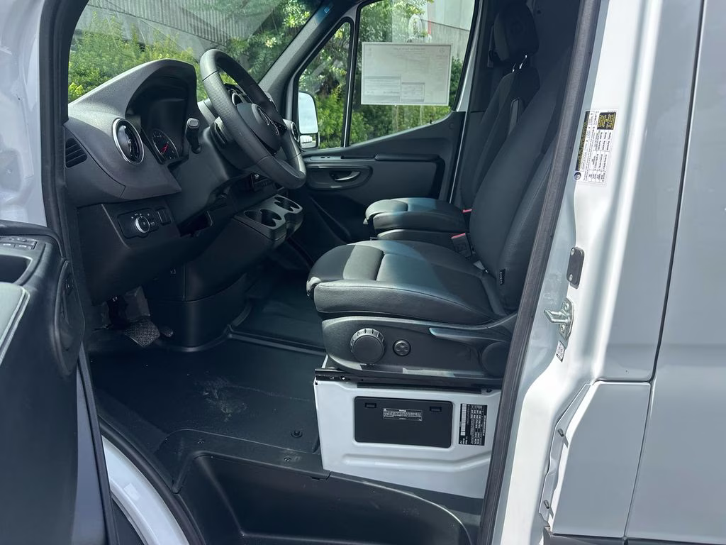 2026 Arctic Mercedes-Benz Sprinter 2500 Cargo 144 WB RWD Van