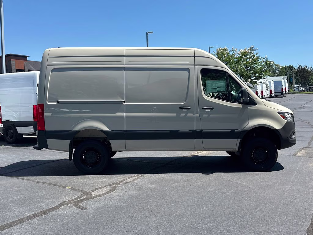 2026 Pebble Mercedes-Benz Sprinter 2500 Cargo 144 WB AWD Van