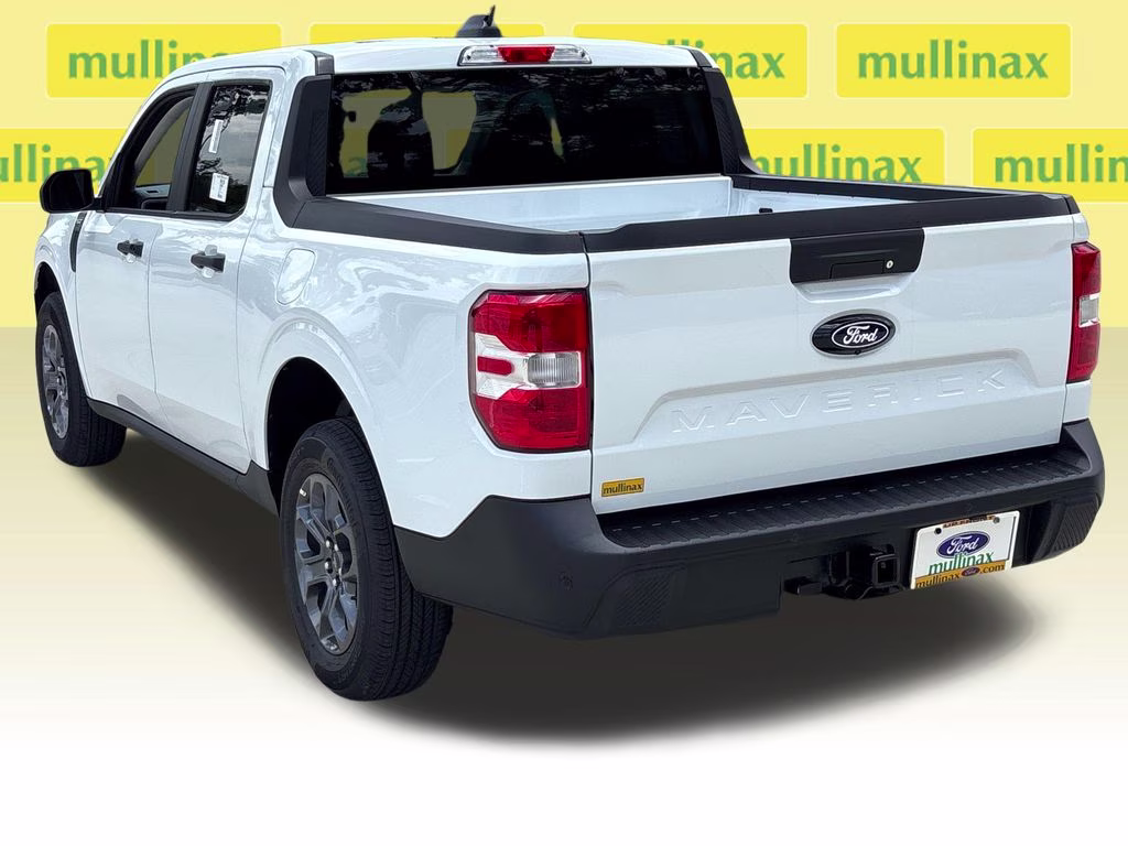 2026 Oxford White Ford Maverick XLT FWD Truck