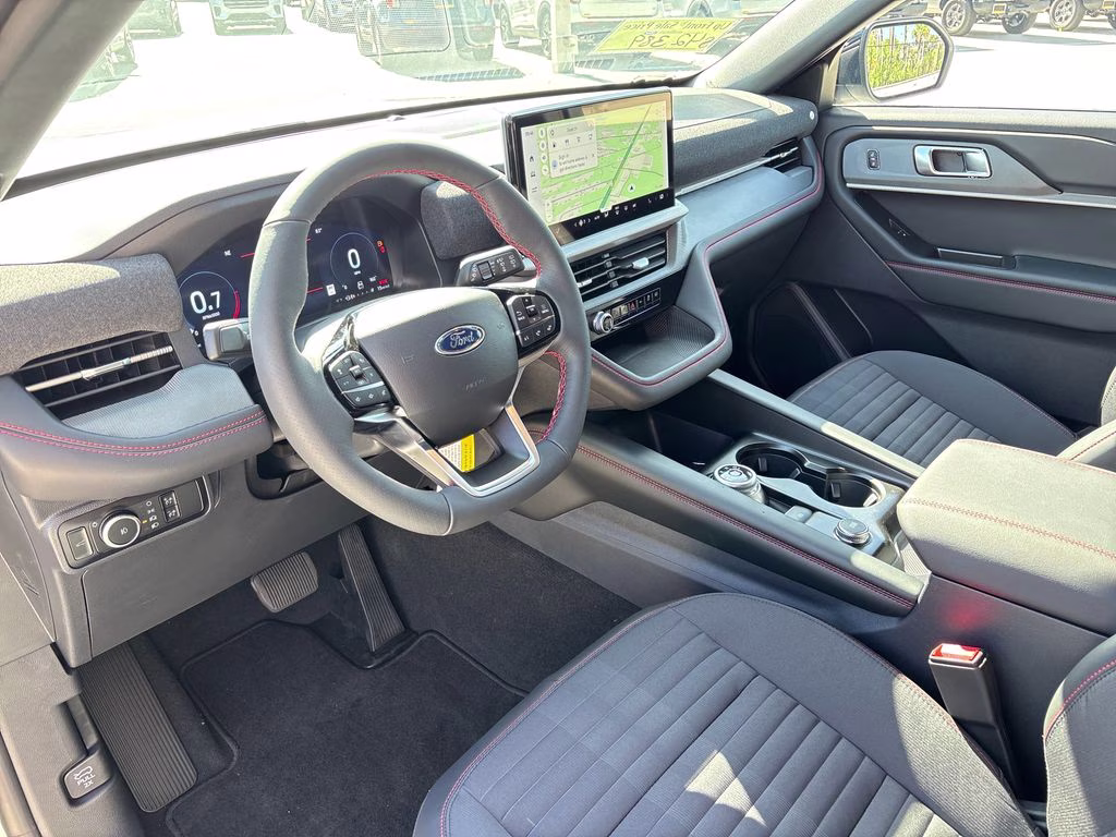 2026 White Metallic Ford Explorer ST-Line RWD SUV