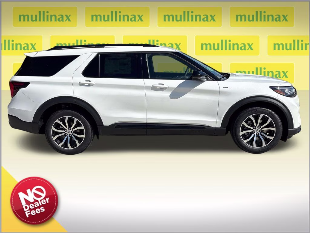 2026 White Metallic Ford Explorer ST-Line RWD SUV