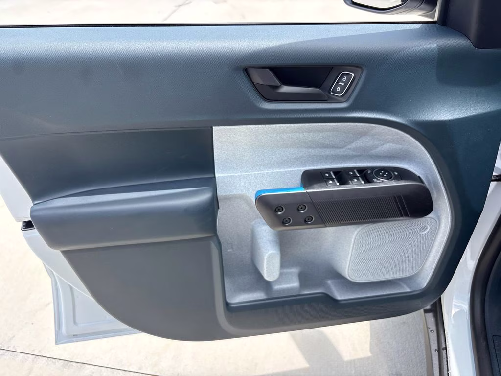 2026 Oxford White Ford Maverick XLT FWD Truck
