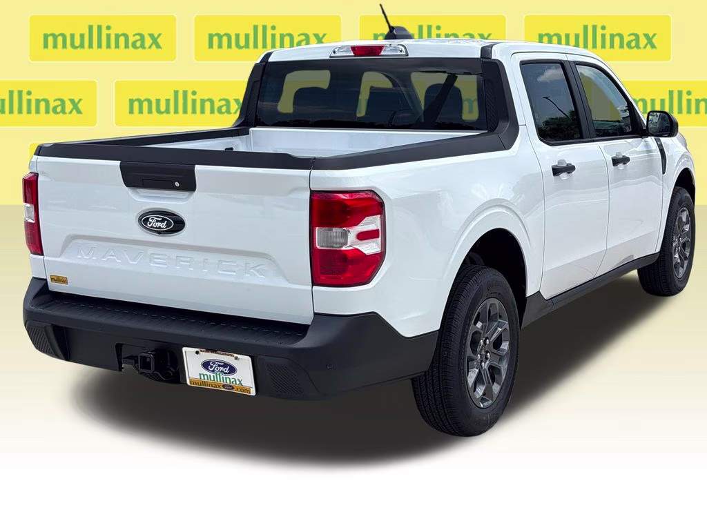 2026 Oxford White Ford Maverick XLT FWD Truck