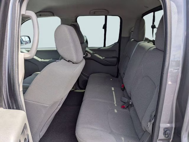 2017 Gun Metallic Nissan Frontier SV 4X4 Truck