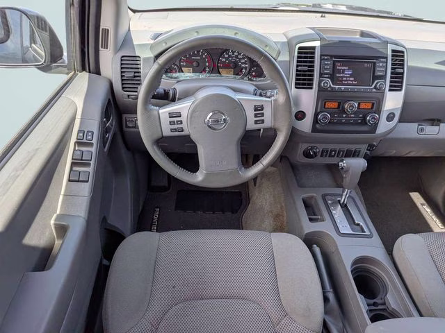 2017 Gun Metallic Nissan Frontier SV 4X4 Truck