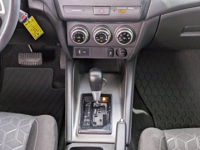 2022 Alloy Silver Metallic Mitsubishi Outlander Sport 2.0 ES FWD SUV