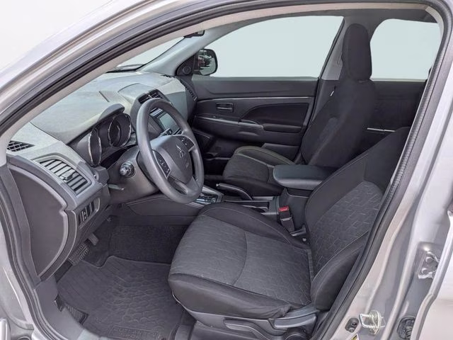 2022 Alloy Silver Metallic Mitsubishi Outlander Sport 2.0 ES FWD SUV