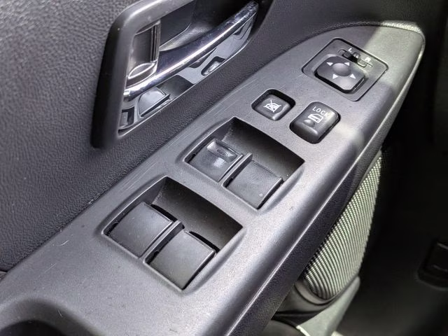 2022 Alloy Silver Metallic Mitsubishi Outlander Sport 2.0 ES FWD SUV