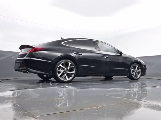2021 Phantom Black Hyundai Sonata SEL Plus FWD Sedan