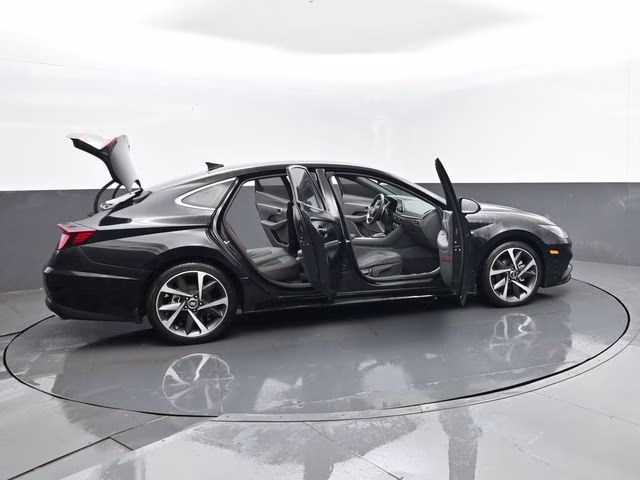 2021 Phantom Black Hyundai Sonata SEL Plus FWD Sedan