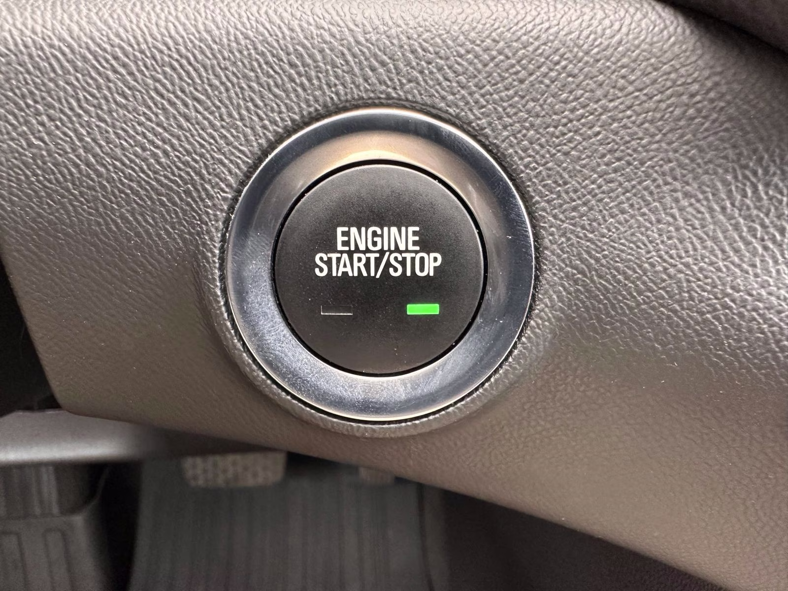2022 Ebony Twilight Metallic GMC Terrain AWD 4dr AT4 AWD SUV