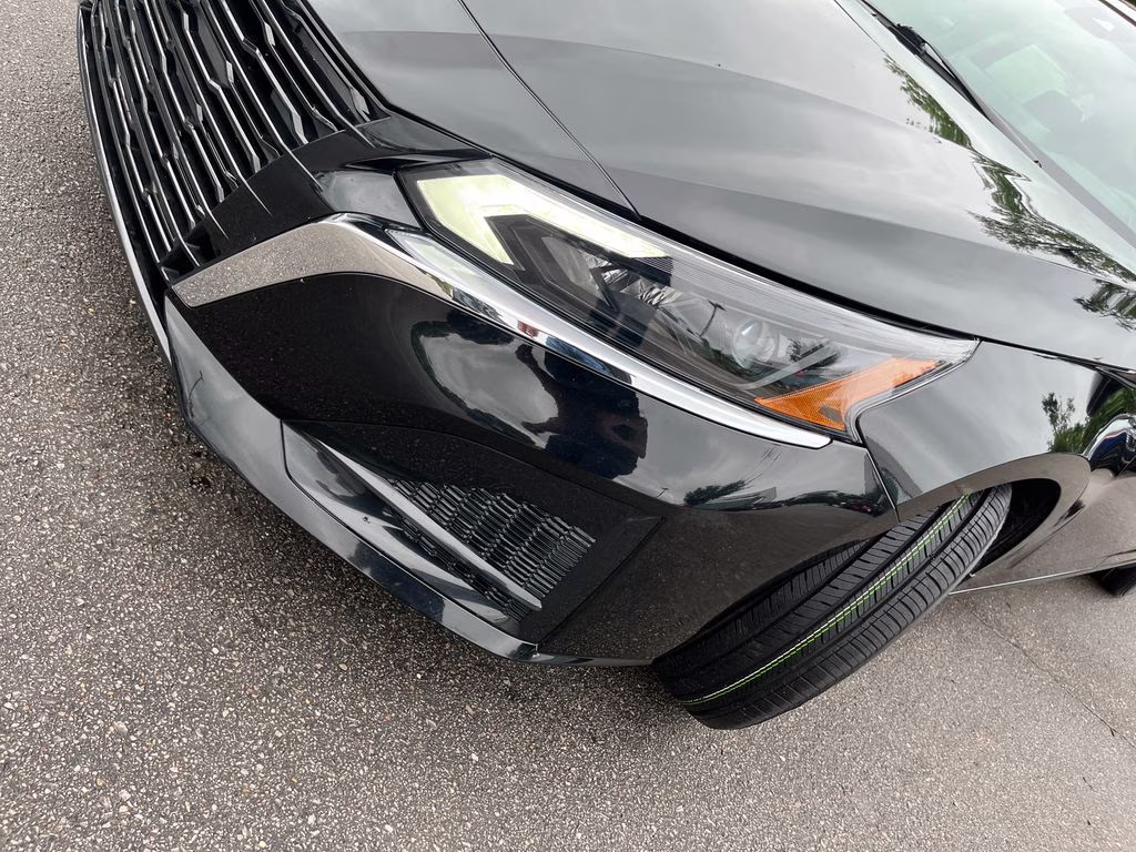 2024 Super Black Clearcoat Nissan Altima 2.5 SV FWD Sedan
