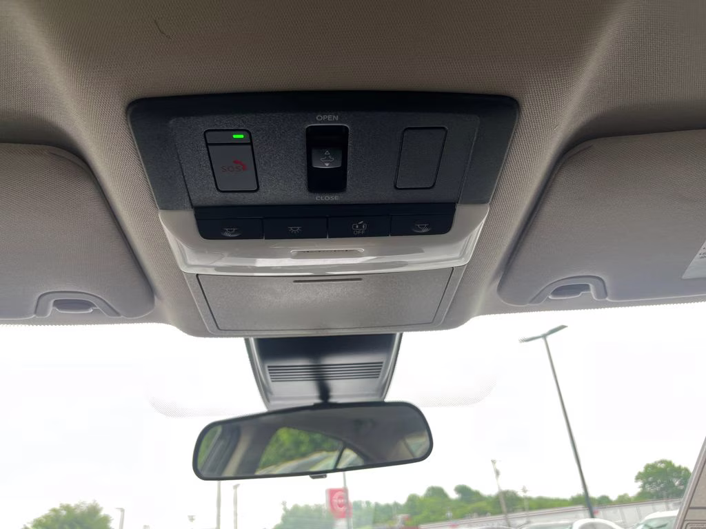 2024 Super Black Clearcoat Nissan Altima 2.5 SV FWD Sedan